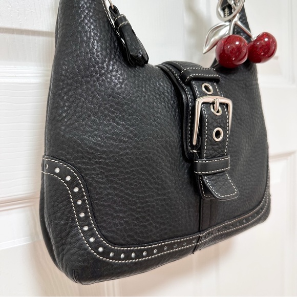 Coach Hamptons Vintage Pebbled Leather Hobo Bag - Picture 3 of 13